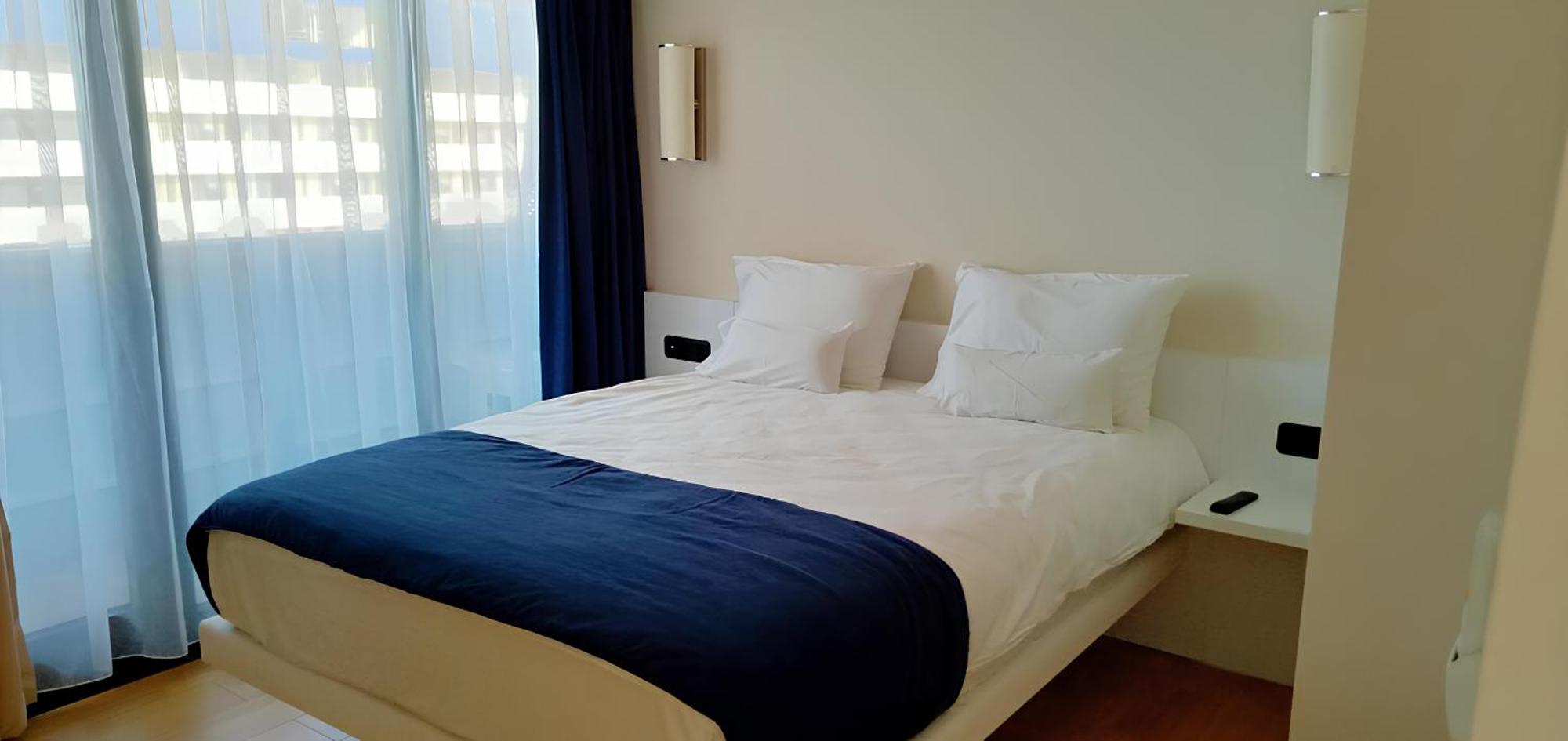 דירות באטומי Orbi City Black Sea View מראה חיצוני תמונה
