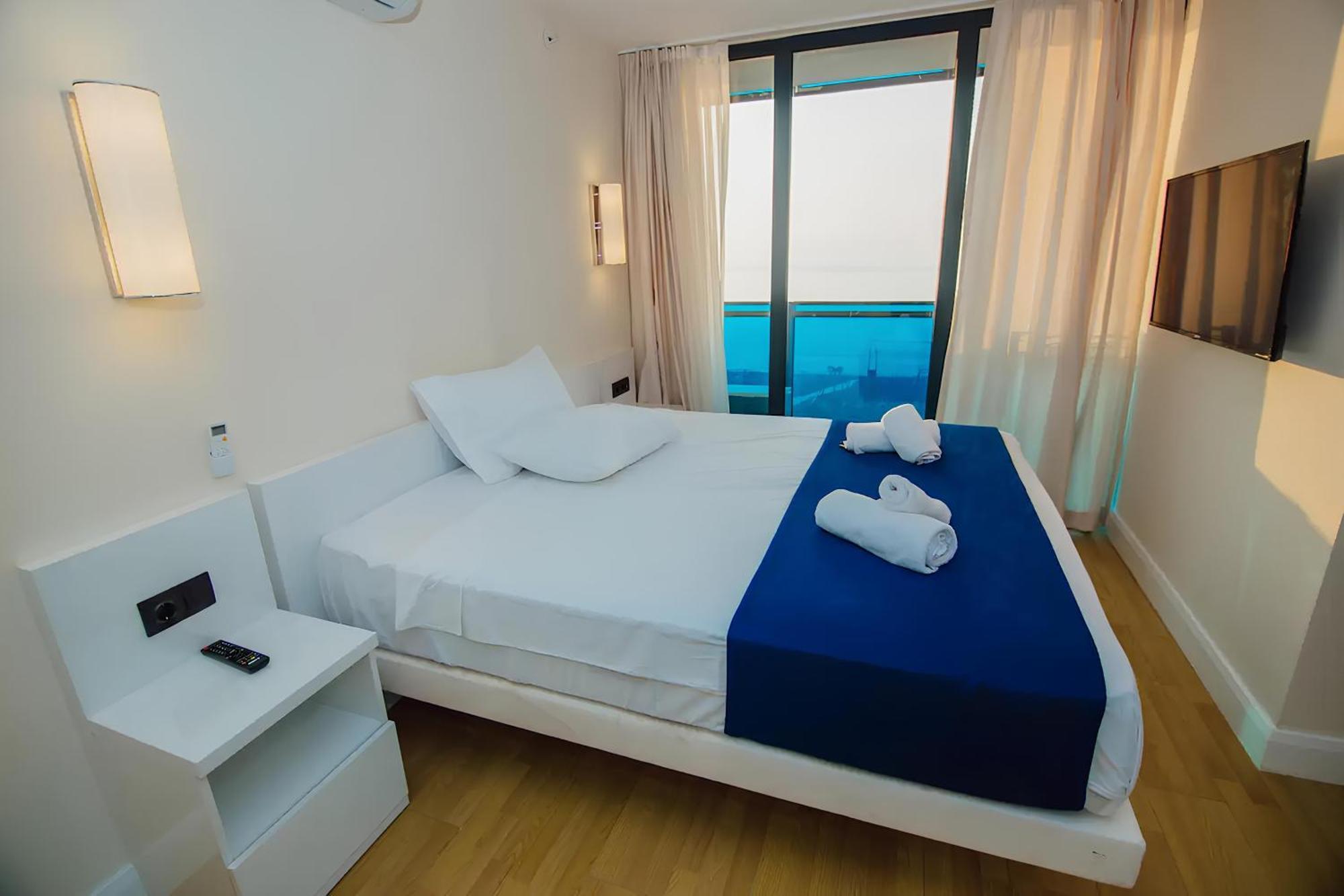 דירות באטומי Orbi City Black Sea View מראה חיצוני תמונה