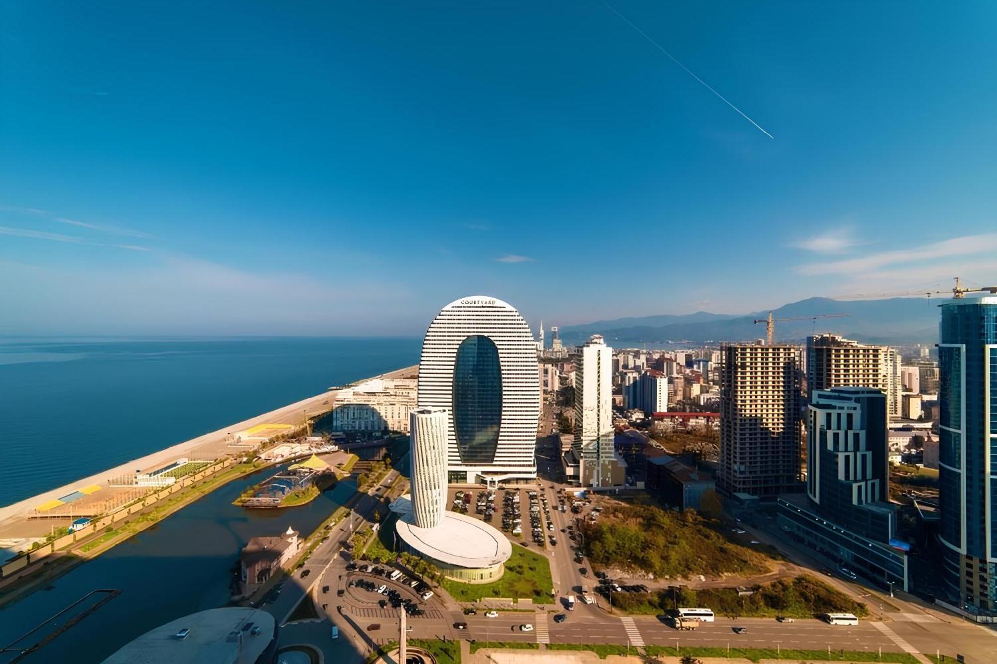 דירות באטומי Orbi City Black Sea View מראה חיצוני תמונה